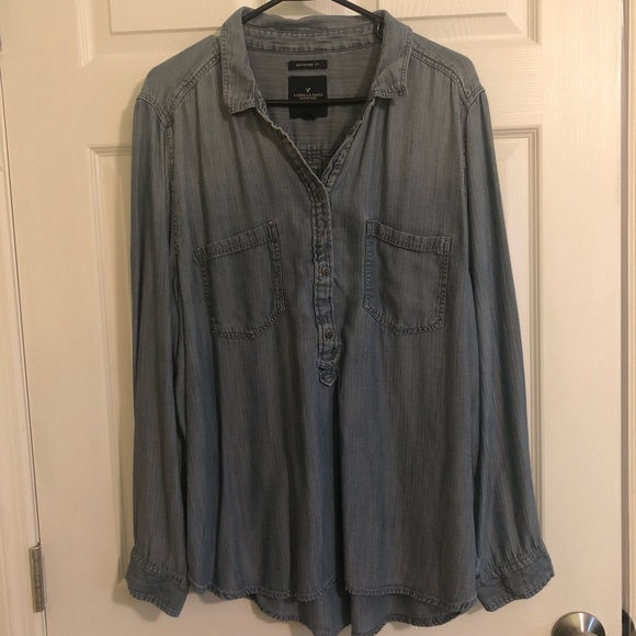 American Eagle Outfitters Tops - AEO Boyfriend Fit Denim Shirt American Eagle Outfitters Tops - AEO Boyfriend Fit Denim Shirt
